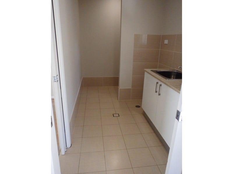Recently built modern unit offers 20