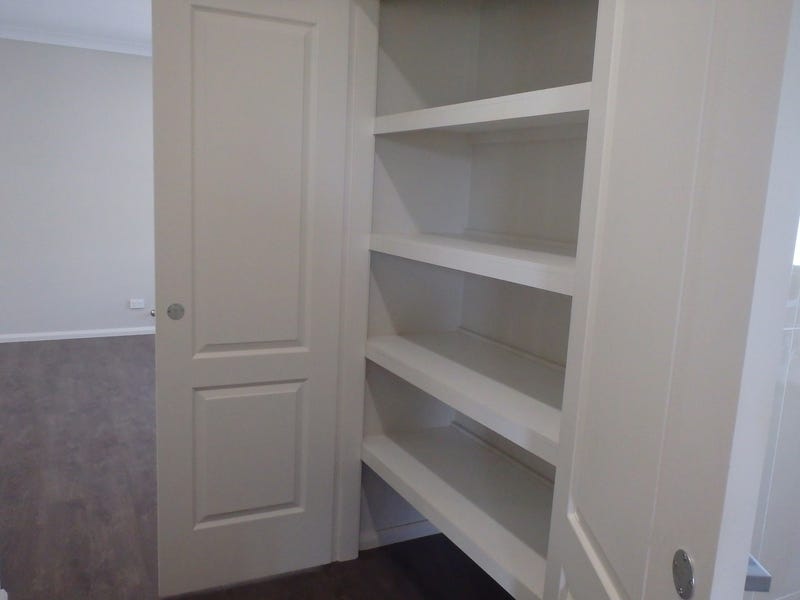 Recently built modern unit offers 22