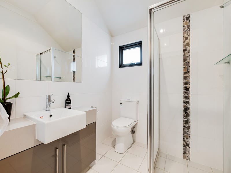 Fabulous, Convenient Living 6