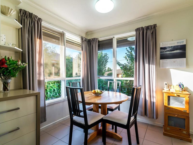 Immaculate Family Home 5