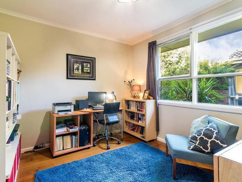 Immaculate Family Home 11
