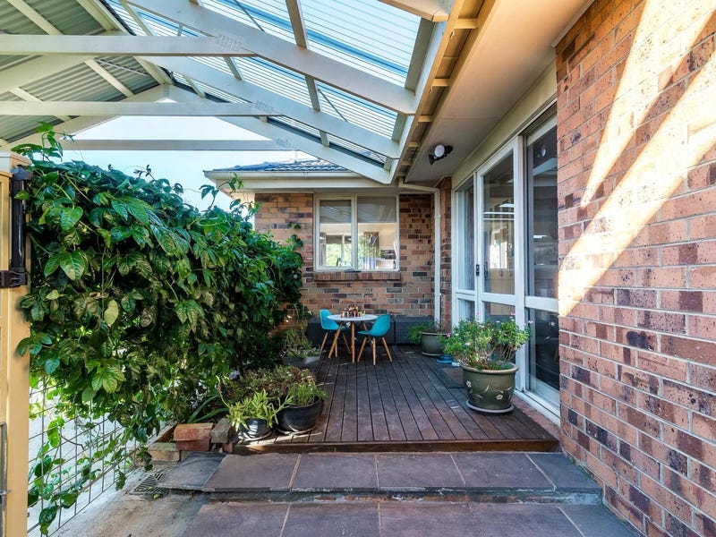 Immaculate Family Home 13
