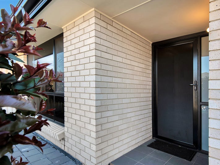 UNDER OFFER – Lovely 4 3