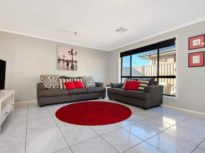 UNDER OFFER – Lovely 4 10