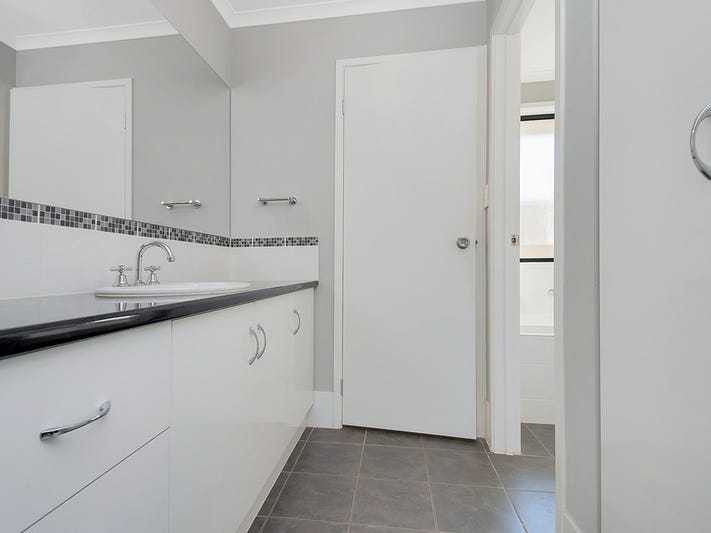 UNDER OFFER – Lovely 4 17