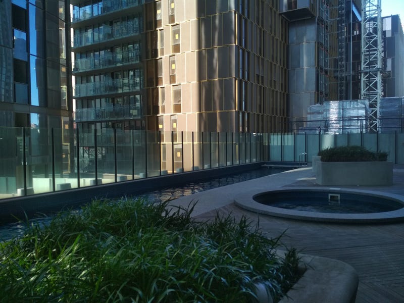 Luxury Living in the City 6