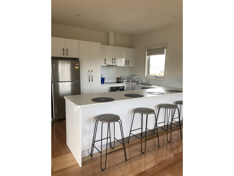 FULLY RENOVATED STRATA TITLE QUALITY 3