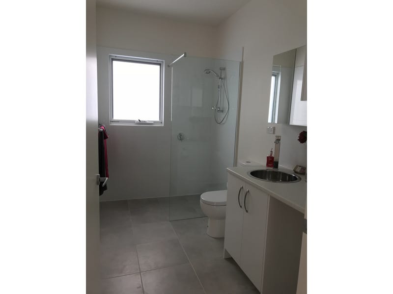 FULLY RENOVATED STRATA TITLE QUALITY 5
