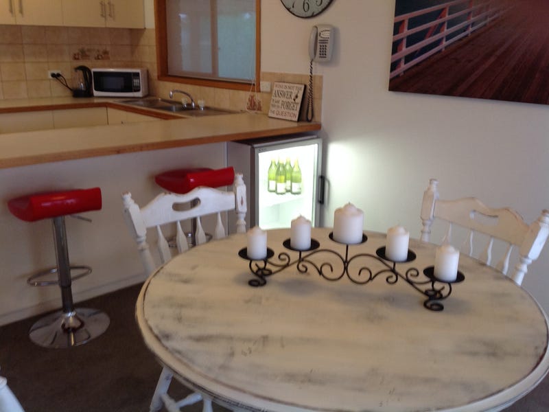 MOVE IN AND ENJOY!!!!! 9