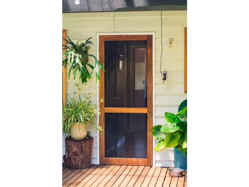 Escape to the Country- Lifestyle 8