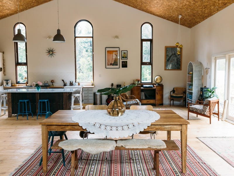 Escape to the Country- Lifestyle 13