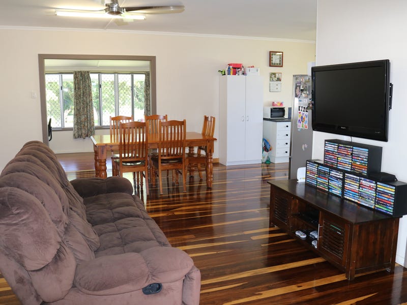 Large family home with beautiful 14