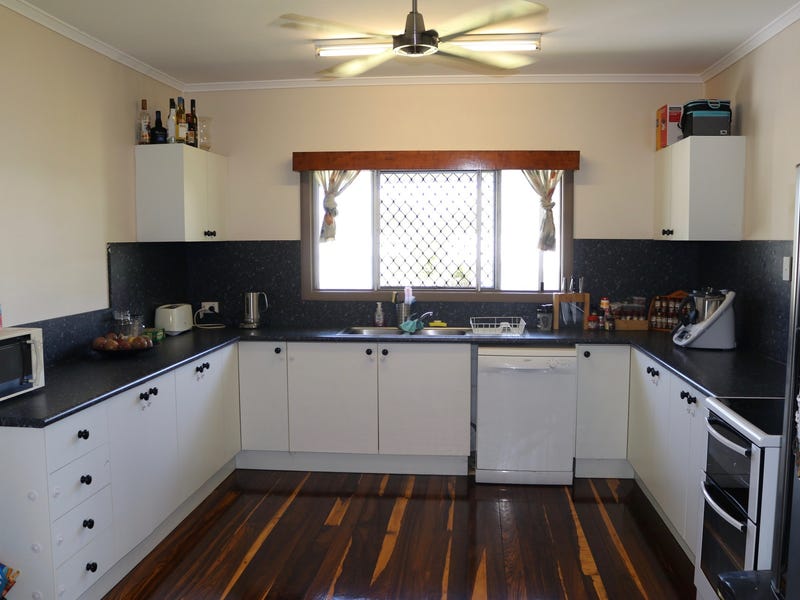 Large family home with beautiful 18