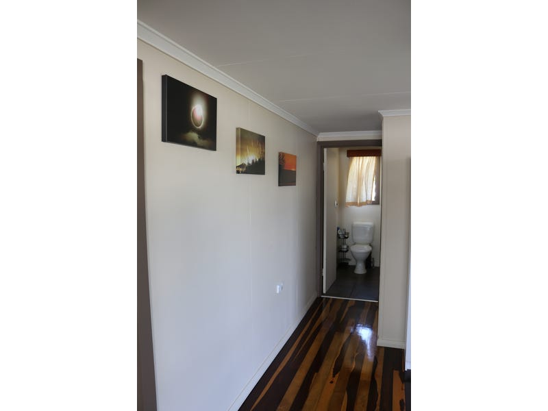Large family home with beautiful 23