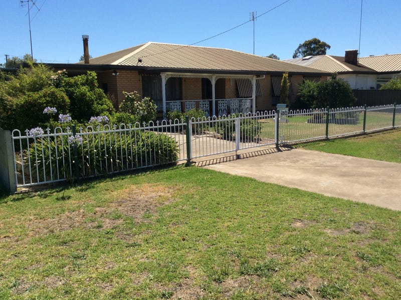 Lovely 4 bedroom Family Home
