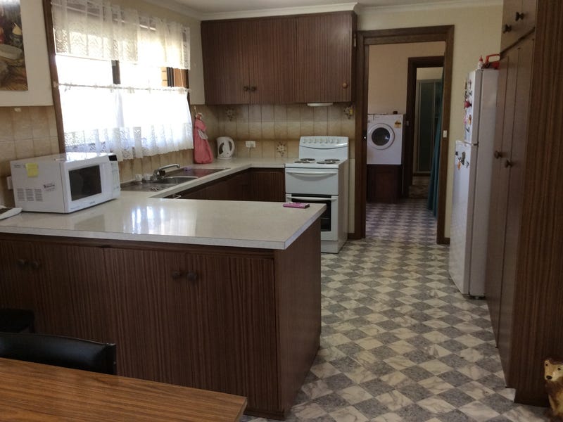 Lovely 4 bedroom Family Home 2
