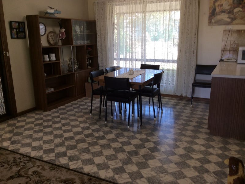Lovely 4 bedroom Family Home 7