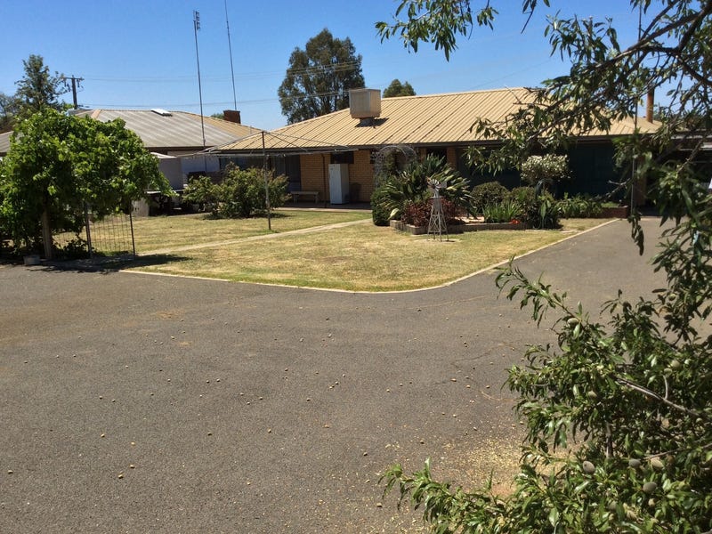 Lovely 4 bedroom Family Home 9
