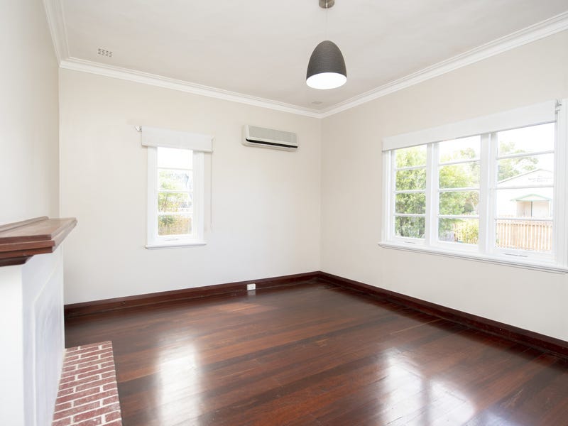 Freshly renovated gem close to 6
