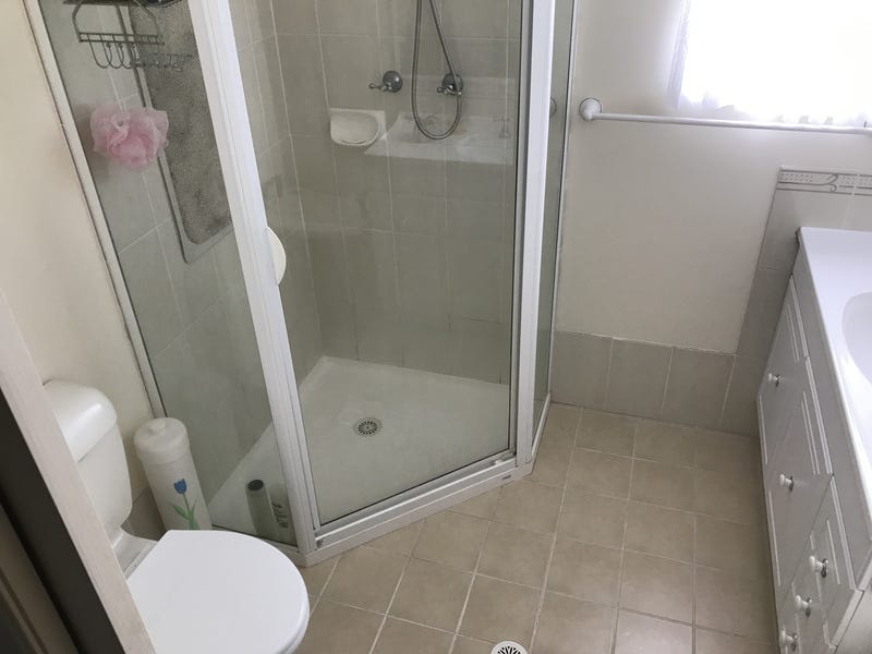 3-bedroom house just a short 8