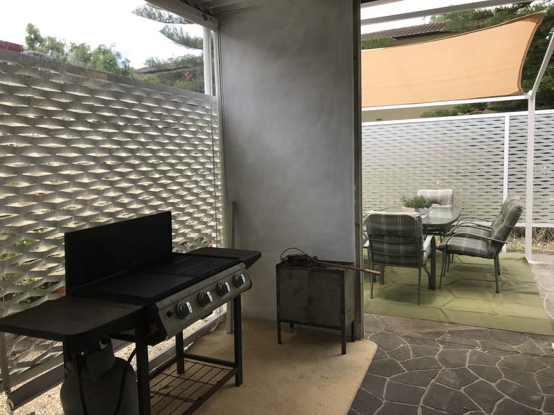 3-bedroom house just a short 18