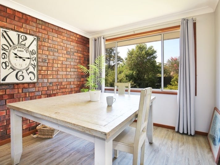 Small, beautiful  family home 14