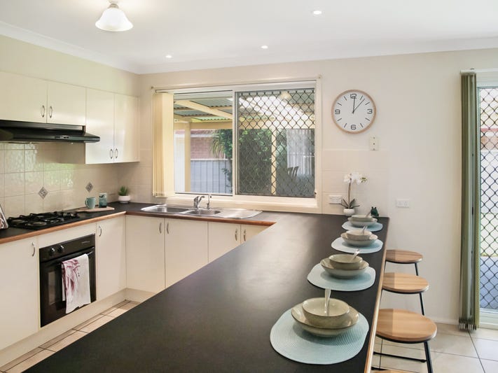 Must See Family Home / 6