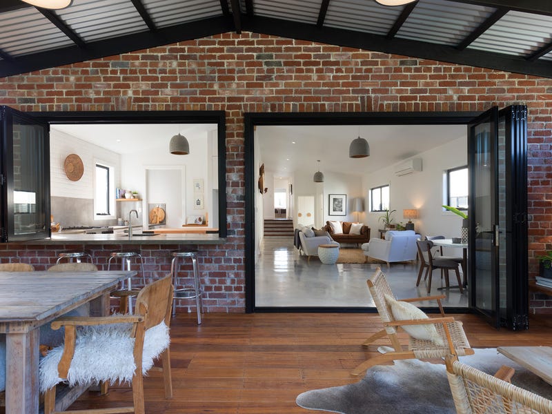 Beautifully renovated with an array 9