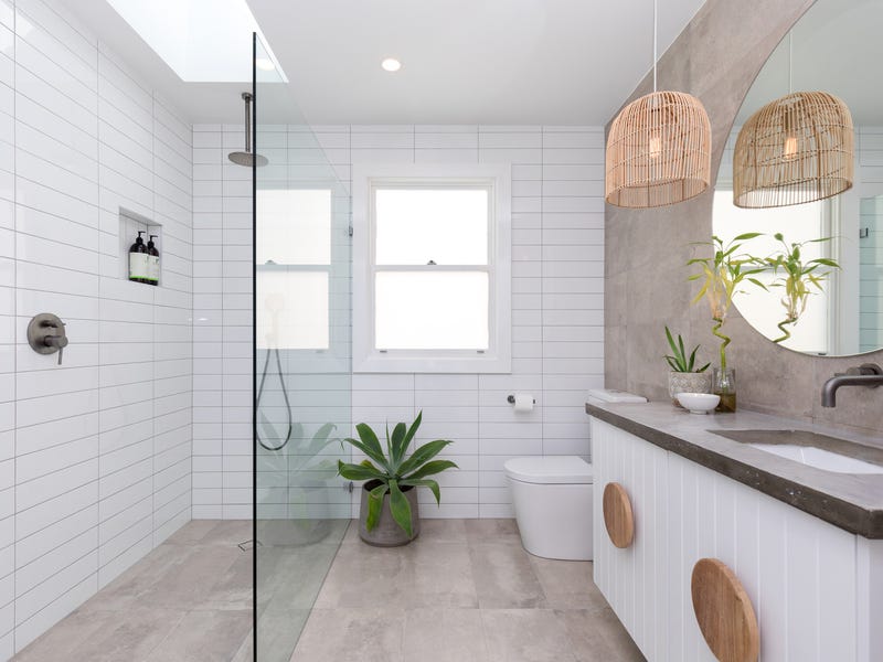 Beautifully renovated with an array 15