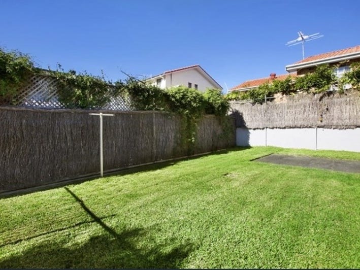 Modern 3 Bedroom home in 9