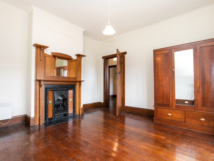 Great Location and Lots of 11