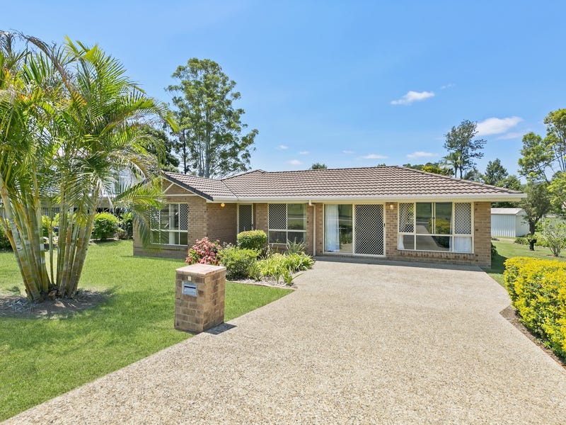 Home Sweet Home, Great location – Walk to Town.