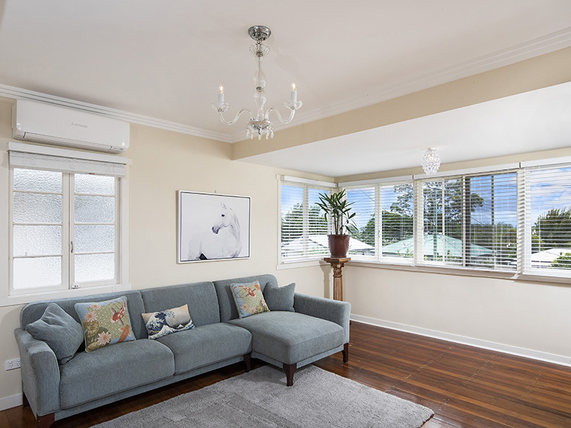 Renovated home close to the 4