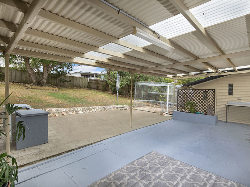 Renovated home close to the 10