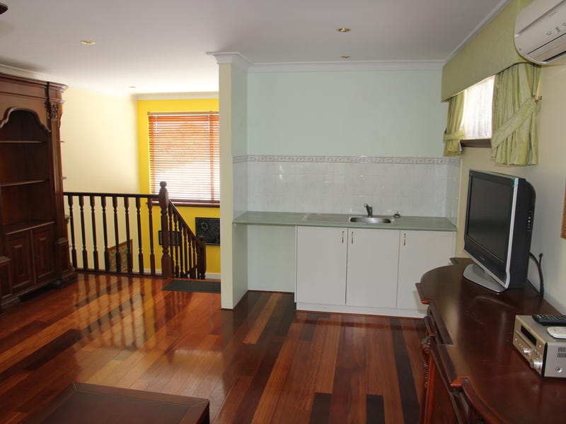 23 James Street, Mariginiup 4