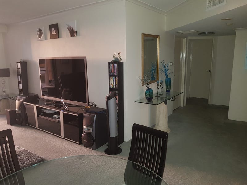Contemporary Living in Astoria Tower 4