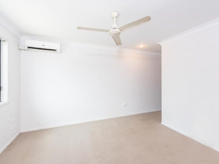 Modern 3 Bed Vacant Possession 7