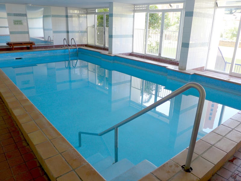 Huge three bedroom waterfront apartment 16