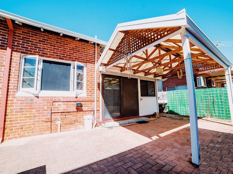 Spacious charm in the CBD 11