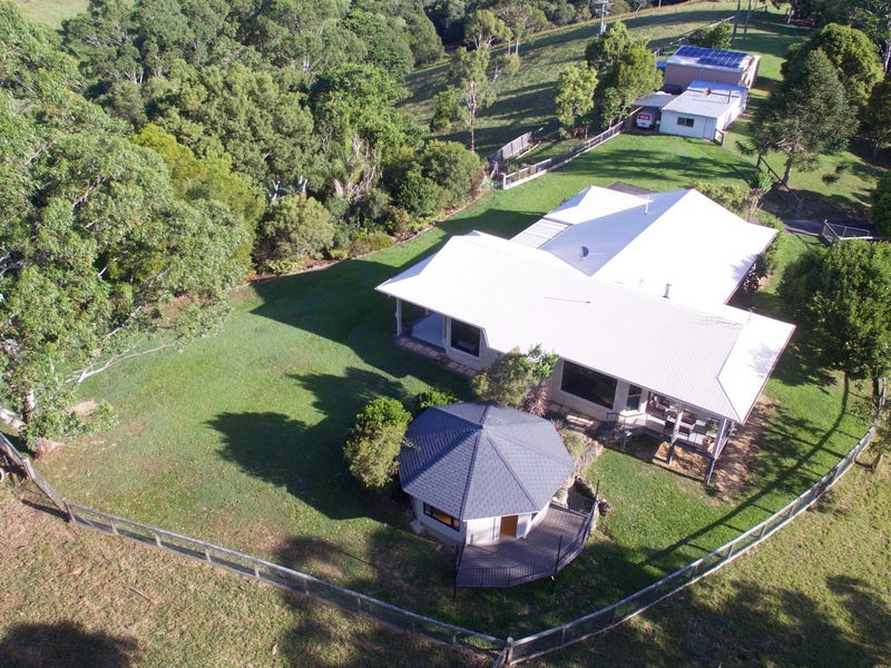 Country Lifestyle Retreat Close To 3