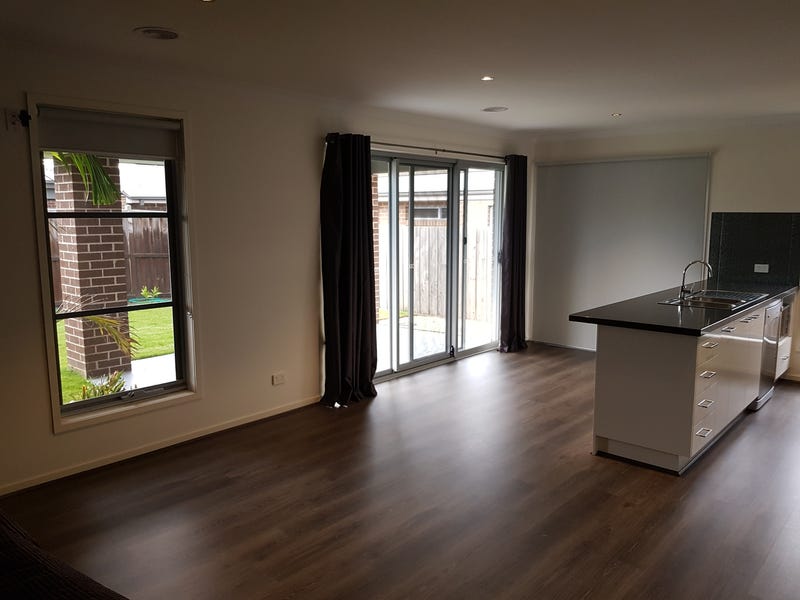 Modern low maintenance home 3