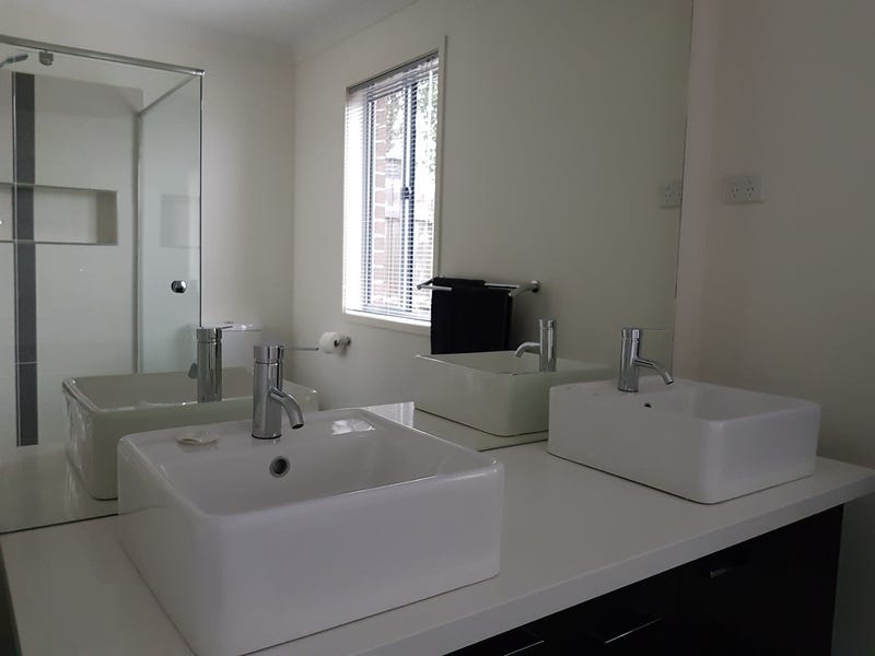 Modern low maintenance home 8