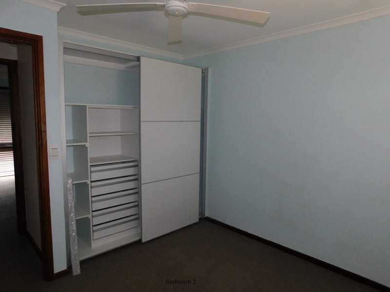 Elizabeth East, 3 Bedroom House 7