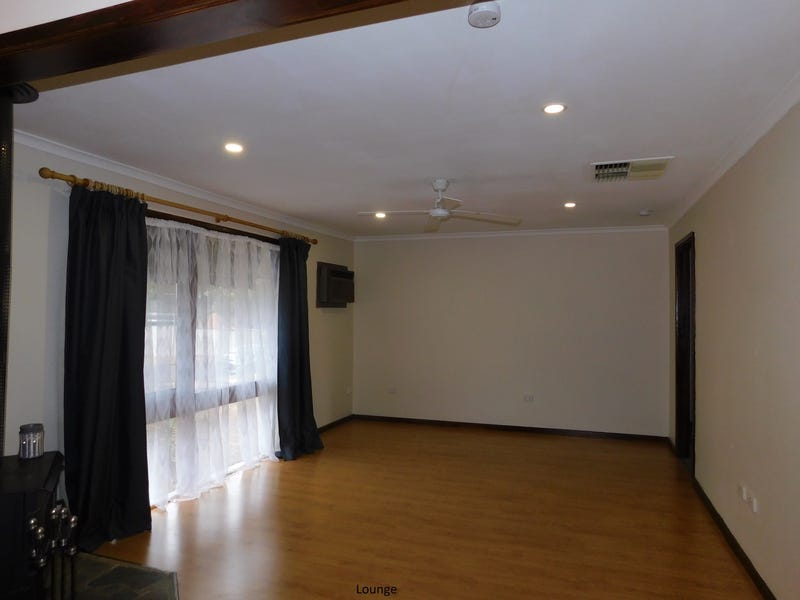 Elizabeth East, 3 Bedroom House 16