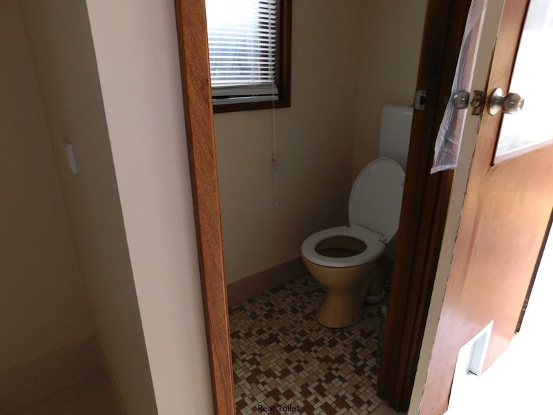 Elizabeth East, 3 Bedroom House 17
