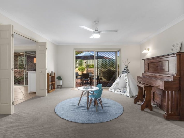 Huge 5 Bedroom Family Home, 9