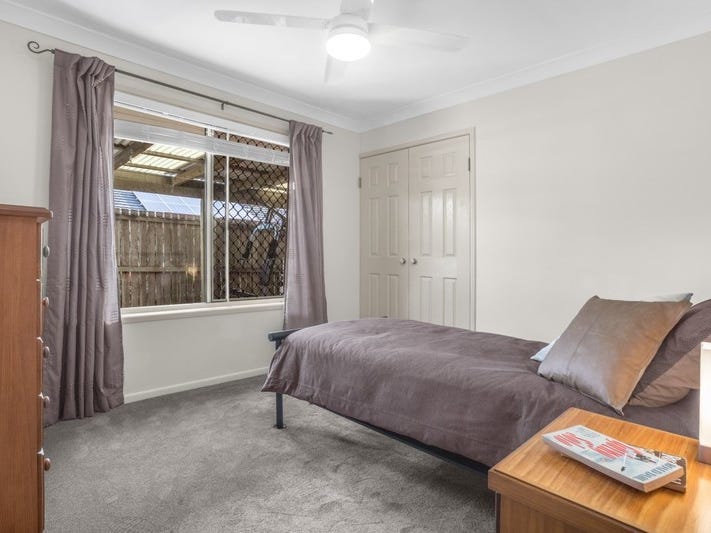Huge 5 Bedroom Family Home, 12