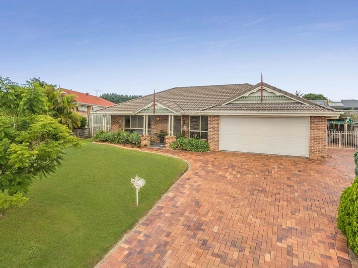 Huge 5 Bedroom Family Home, 15