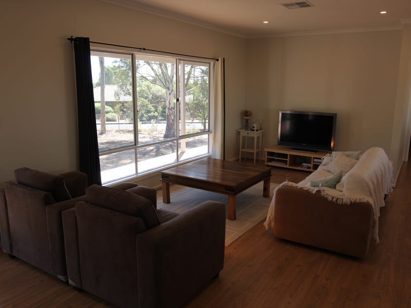 Lifestyle Property with Views nestled 2
