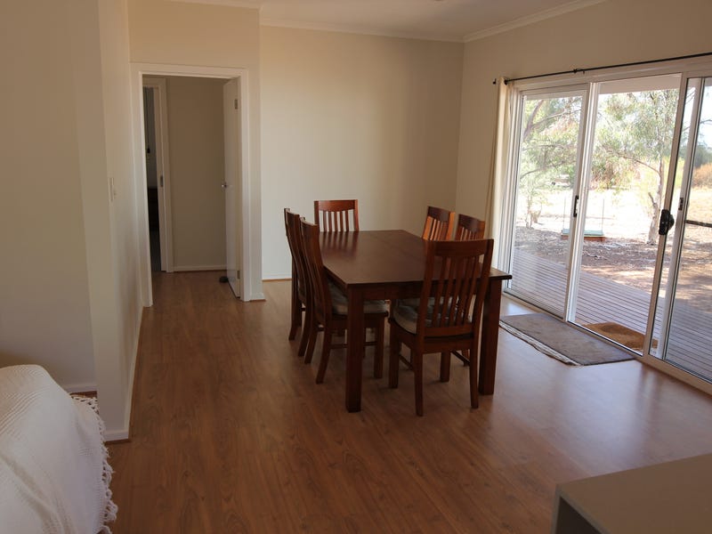 Lifestyle Property with Views nestled 4